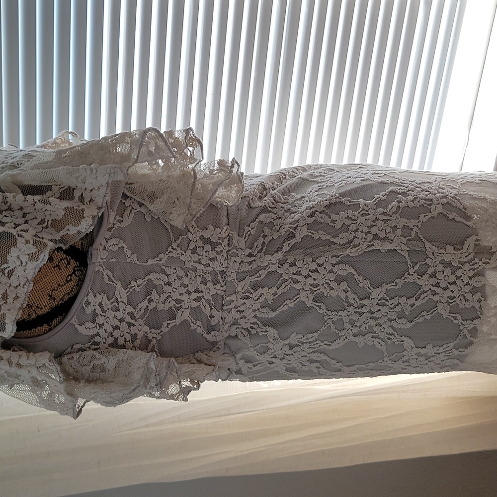 Freeway Lace Top - Picture 3 of 5